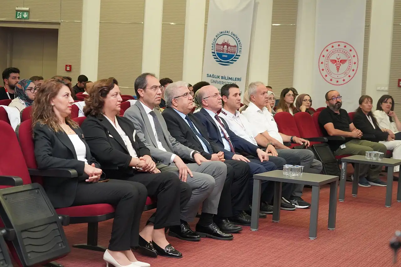 Kayseri Şehir Hastanesi'nde intörn doktorlar için önemli gün: Yeni dönem başladı!