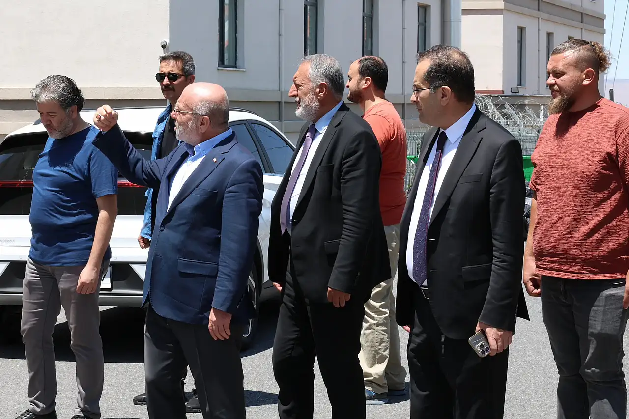 KAYÜ'de kapsamlı tadilat çalışması: Rektör Karamustafa yerinde inceledi!