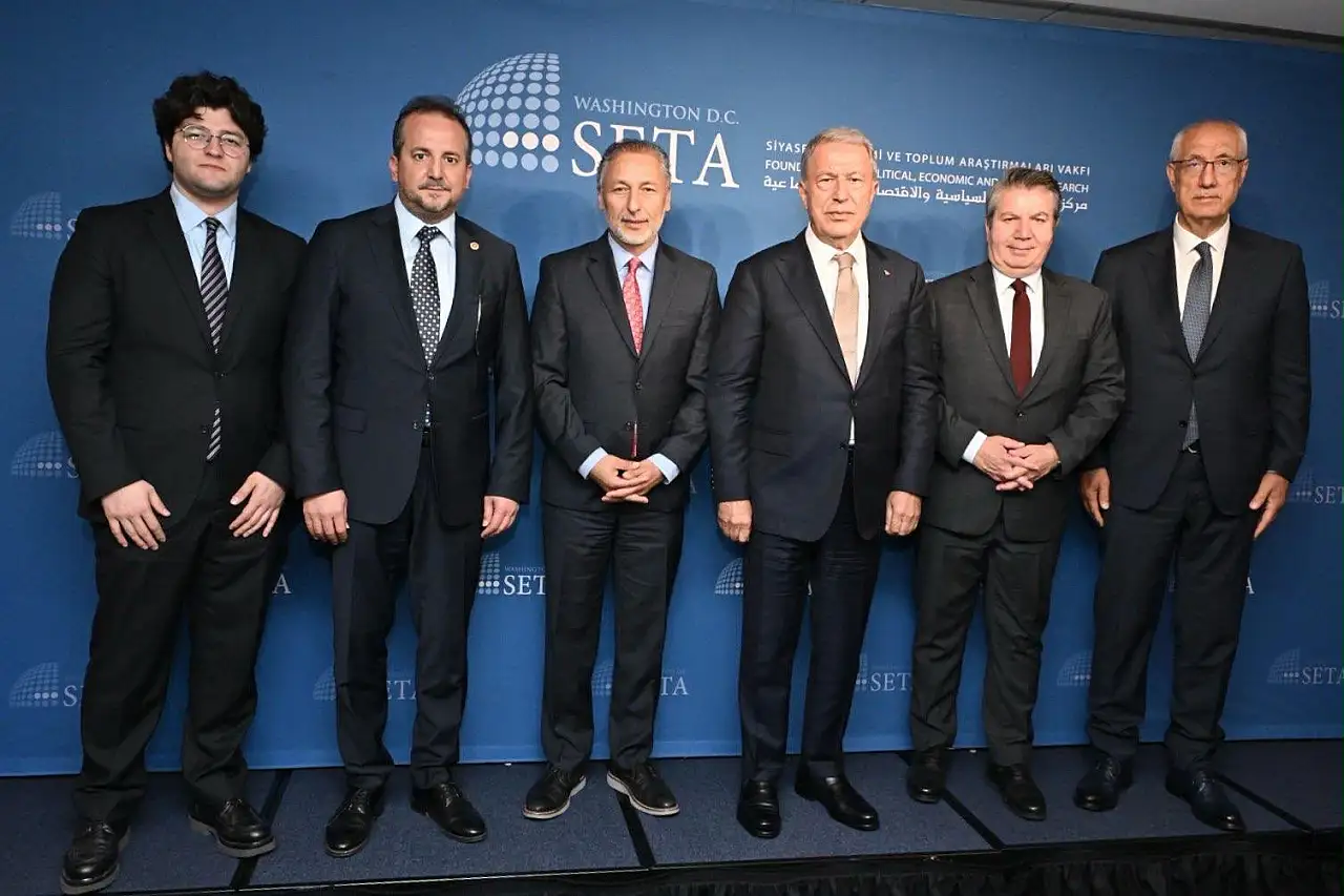 Hulusi Akar'ın ABD temasları sürüyor: ABD eski Genelkurmay Başkanı ile görüştü!
