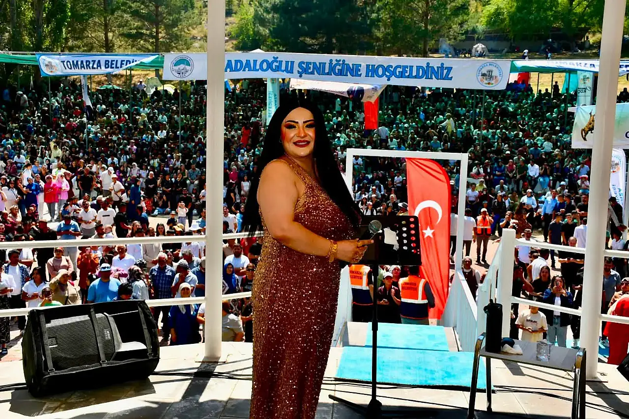 Dadaloğlu Şenlikleri'ne binlerce kişi geldi! Başkan Koç kürsüden bakın neye tepki gösterdi