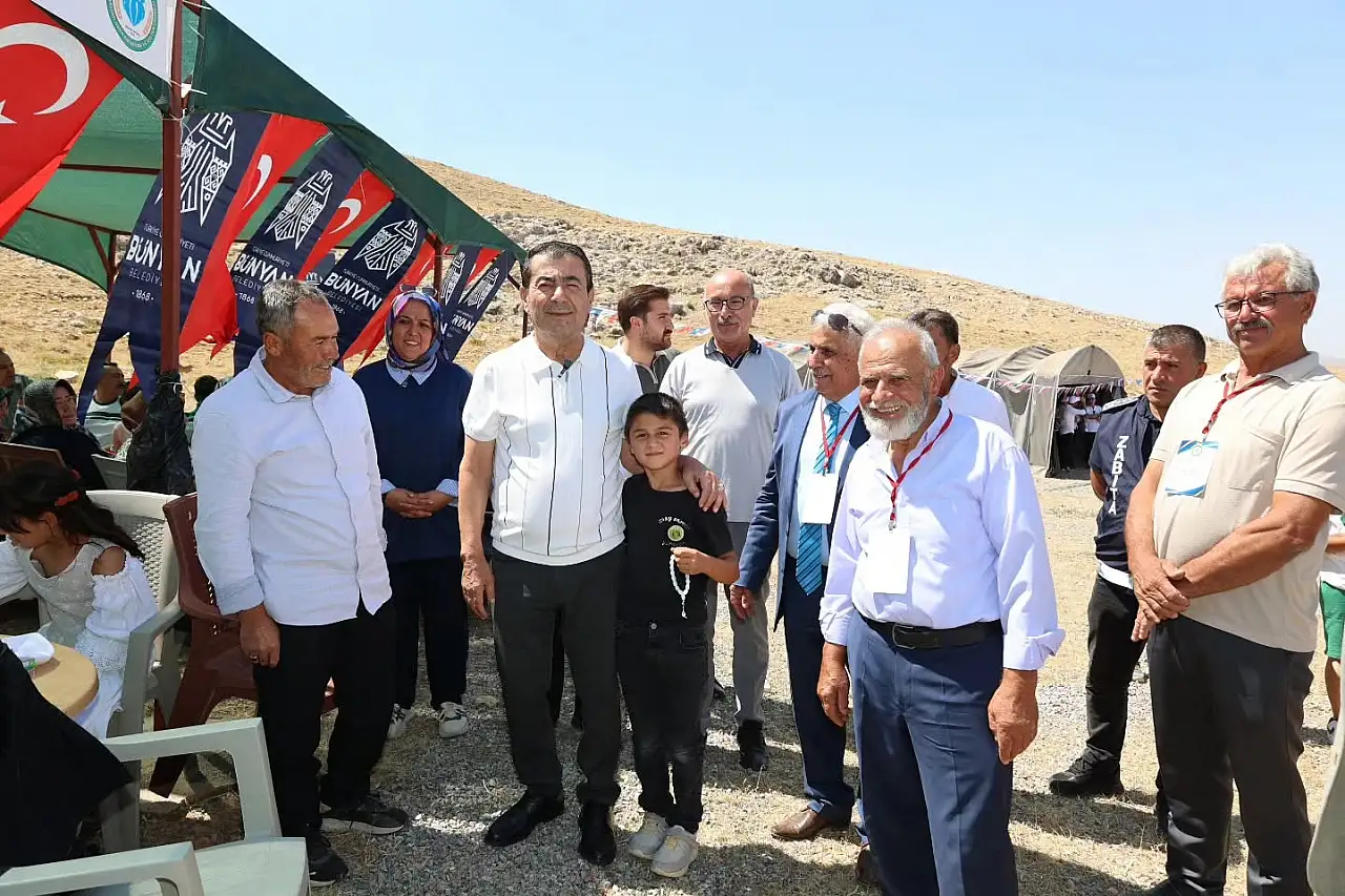 Kayseri'de yaz şenliği coşkusu: Köleteliler oraya akın etti!