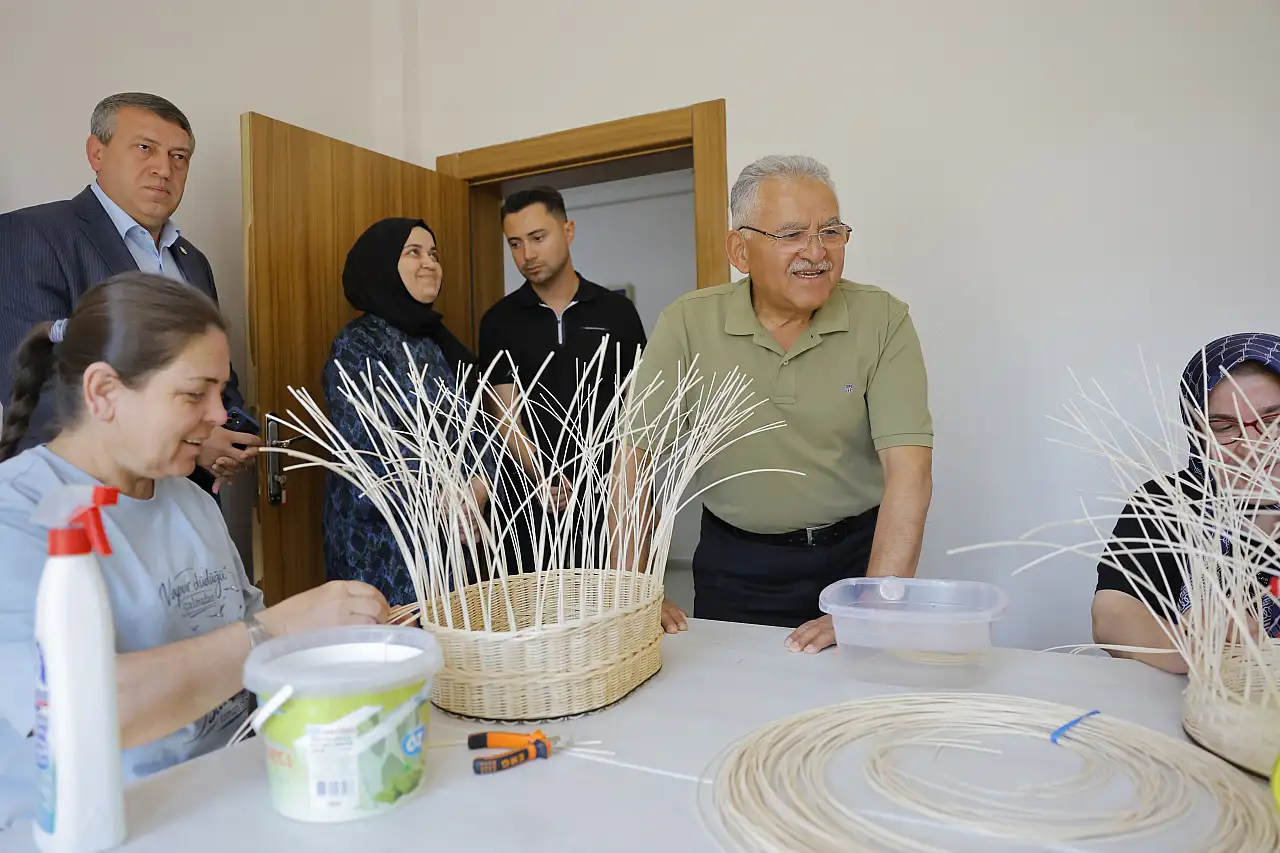 Başkan Büyükkılıç, KAYMEK kursiyerlerleriyle buluştu