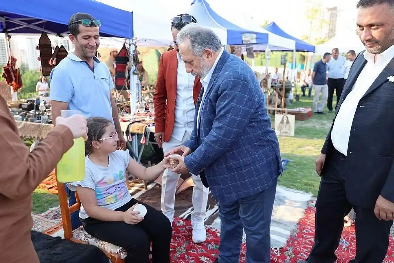 Talas'ta 100 bin antika görücüye çıktı