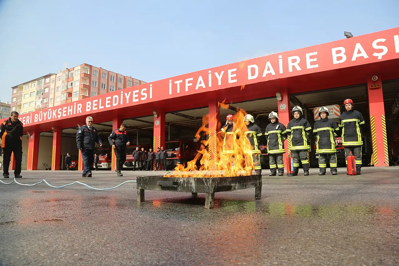 Kayseri'ye yeni itfaiye binası: 250 günde tamamlanması planlanıyor...