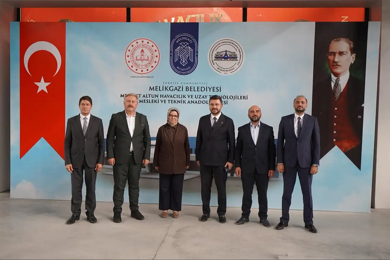 Ayşe Böhürler, Kayseri'de gençlerle bir araya geldi