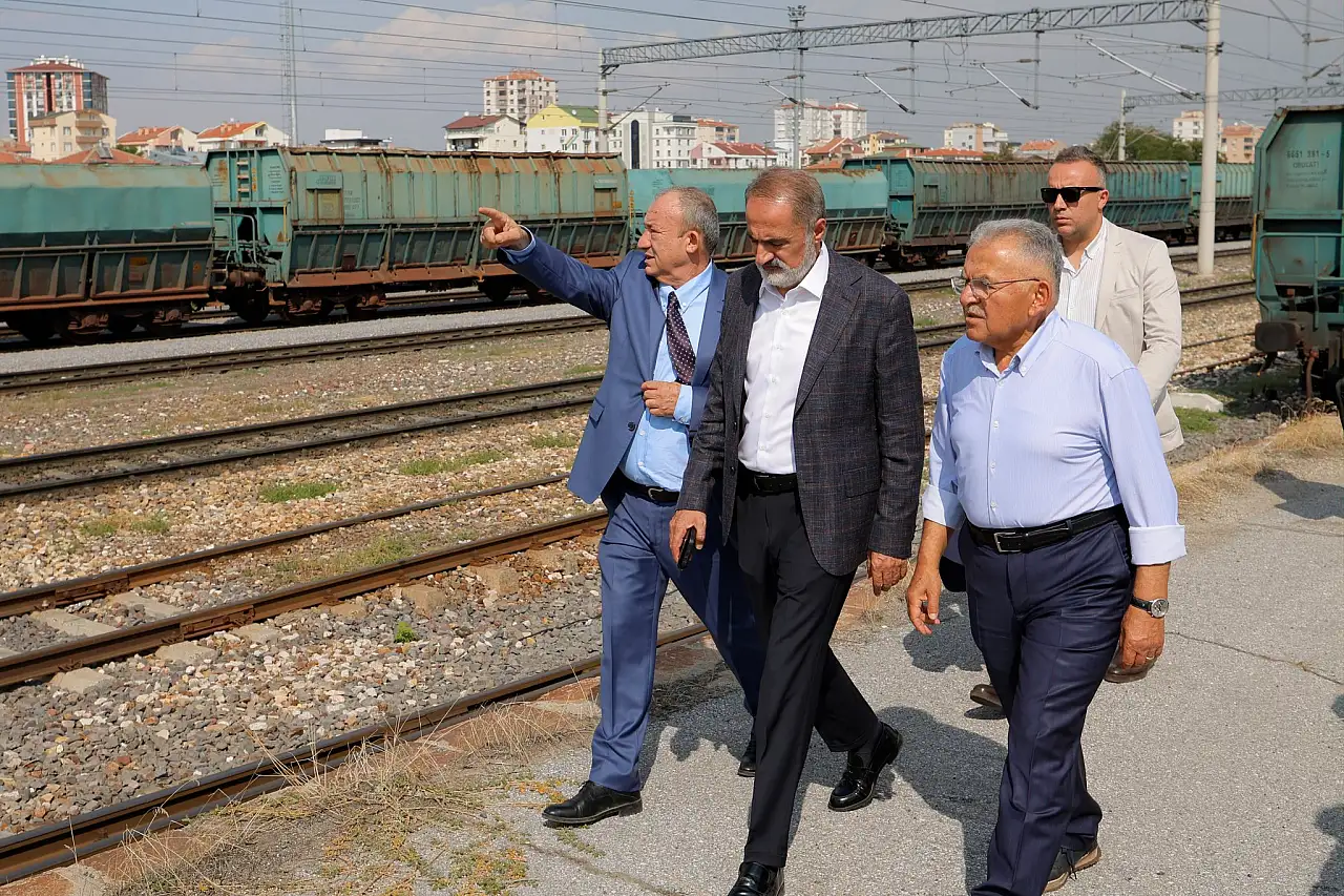 TCDD Genel Müdürü Kayseri'ye geldi: Gündem YHT mi?