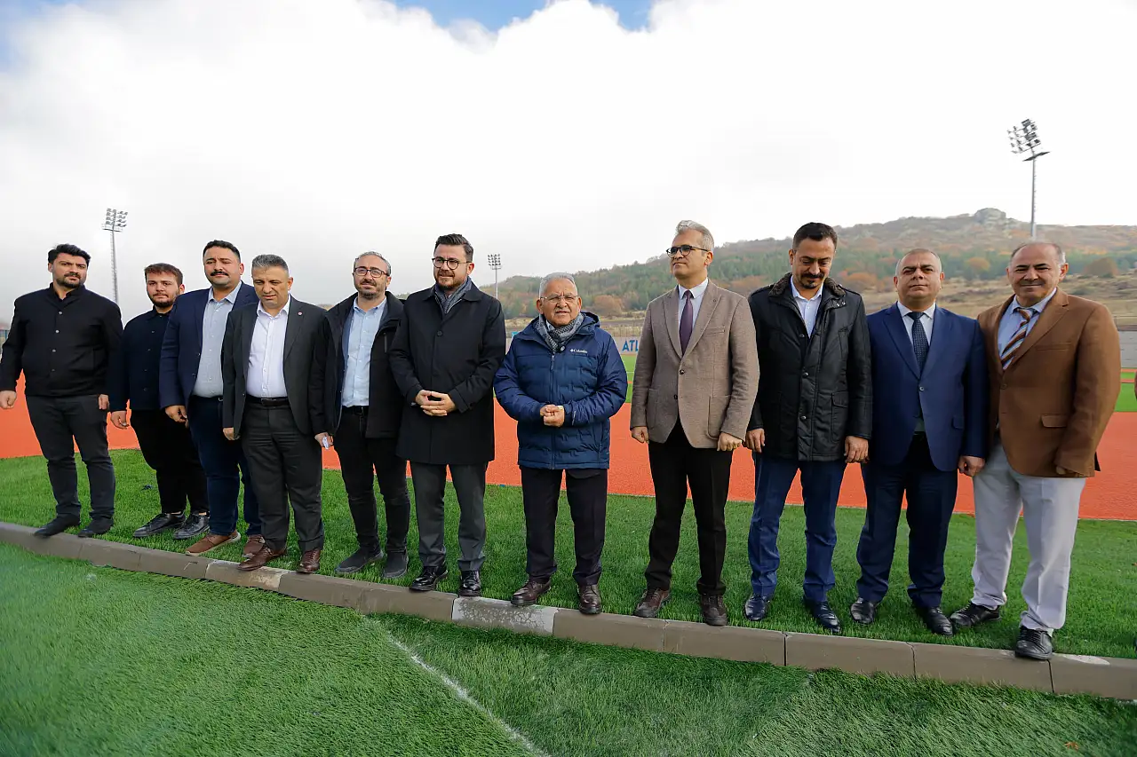 Kayseri'nin zirvesinde çifte heyecan!