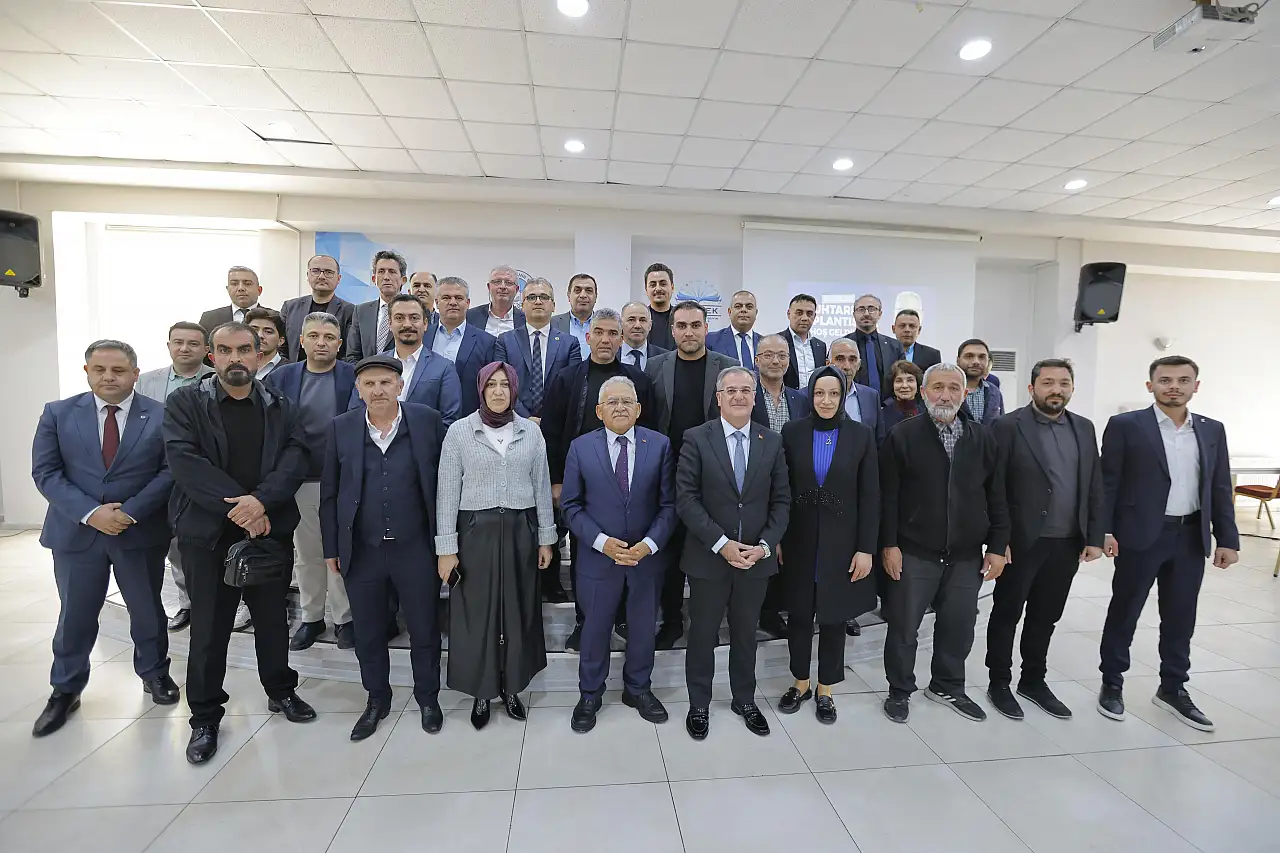 Özdoğan Büyükkılıç'a eşlik etti: Muhtarlarla yatırım projelerini masaya yatırdı!