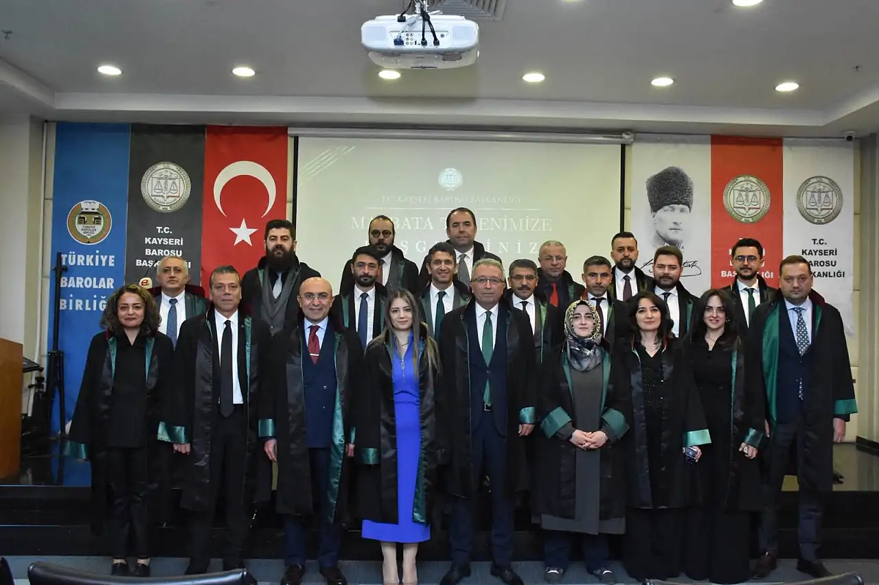 Kayseri Barosu'nda mazbata heyecanı: ''Hukuk camiasına hayırlı olsun!''