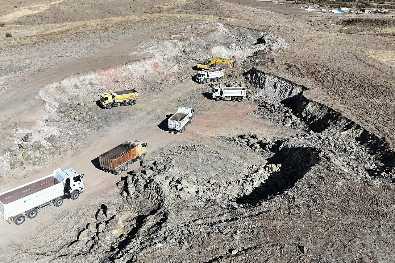 Kayseri Büyükşehir'den Kırsal Mahallelere 213 Milyon TL'lik Yatırım