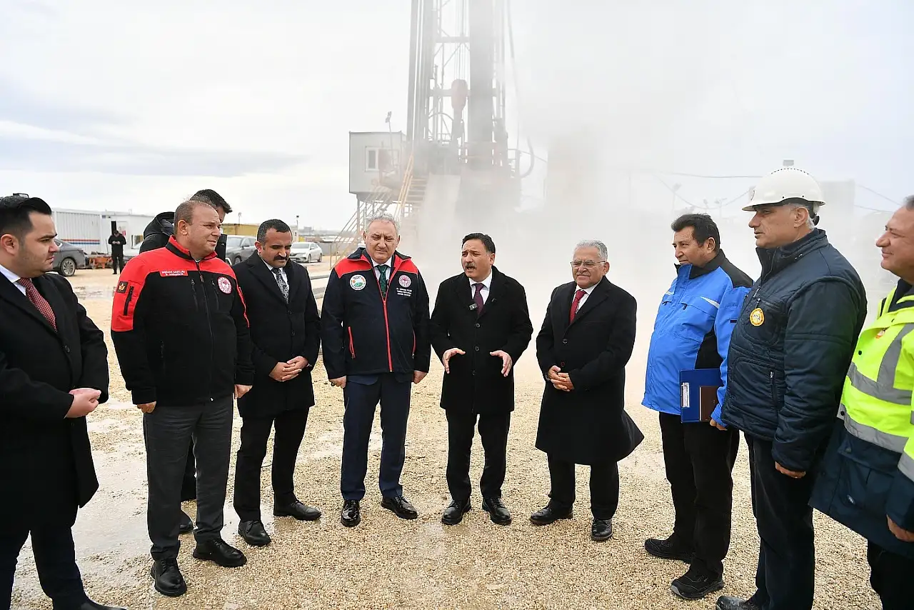 Vali Çiçek ve Büyükkılıç'tan Sera OTB'ye yakın takip!