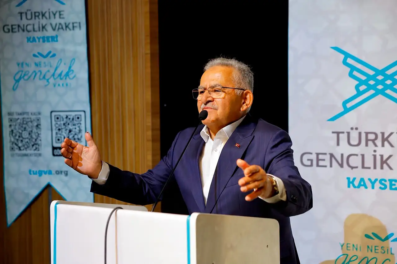 TÜGVA Kayseri Yaz Okulu kapanış programı coşkuyla gerçekleşti