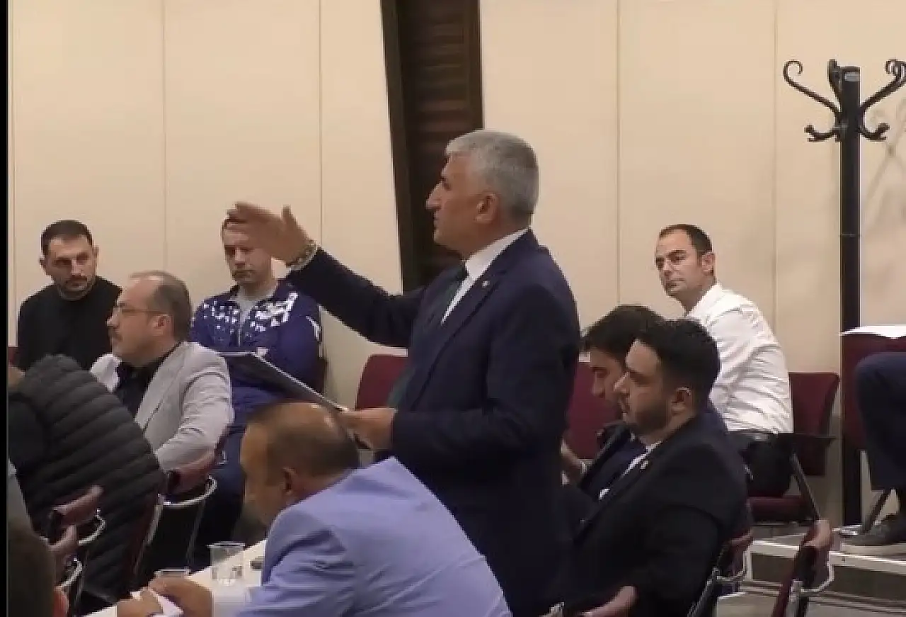 Esnafın sesi meclise taşındı: Ne yol var ne temizlik!