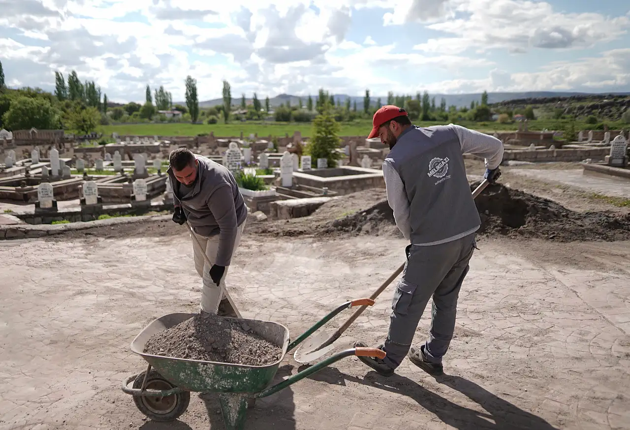 Melikgazi'de bayrama hazırlıklar tam gaz sürüyor!