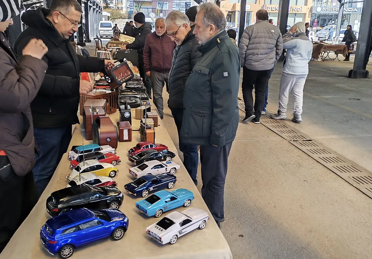 Kayseri'de o pazar yeniden kuruluyor! Binlerce parça tek tek ortaya çıkacak