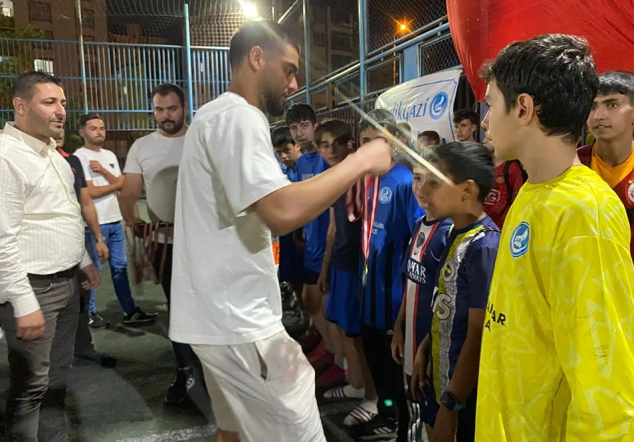 Melikgazi'de futbolun ve kardeşliğin buluşması