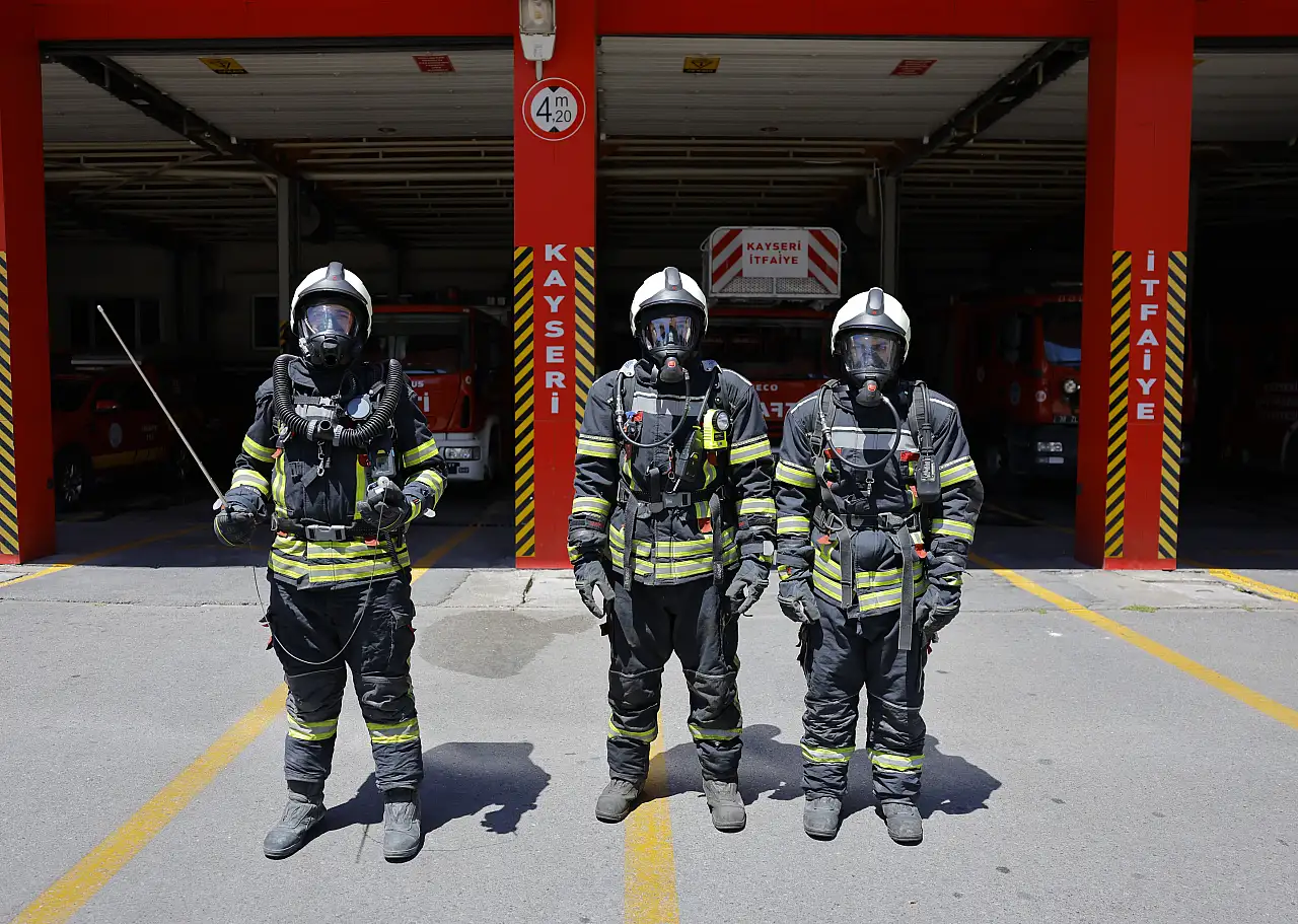 Kayseri İtfaiyesi'nin teknolojik ve teknik kapasitesi güçleniyor