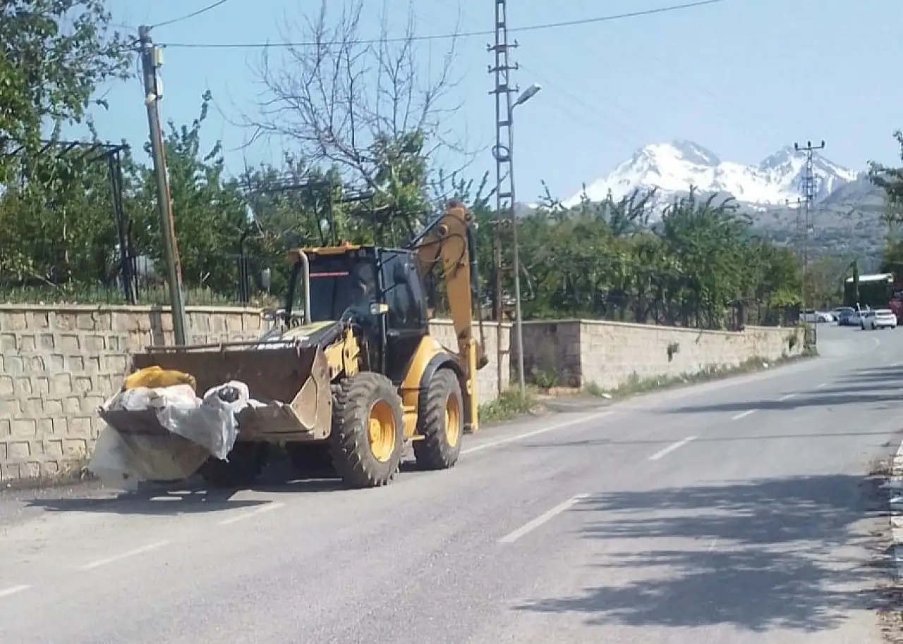 Özdoğan, bayram mesaisi yapan ekiplerle buluştu!