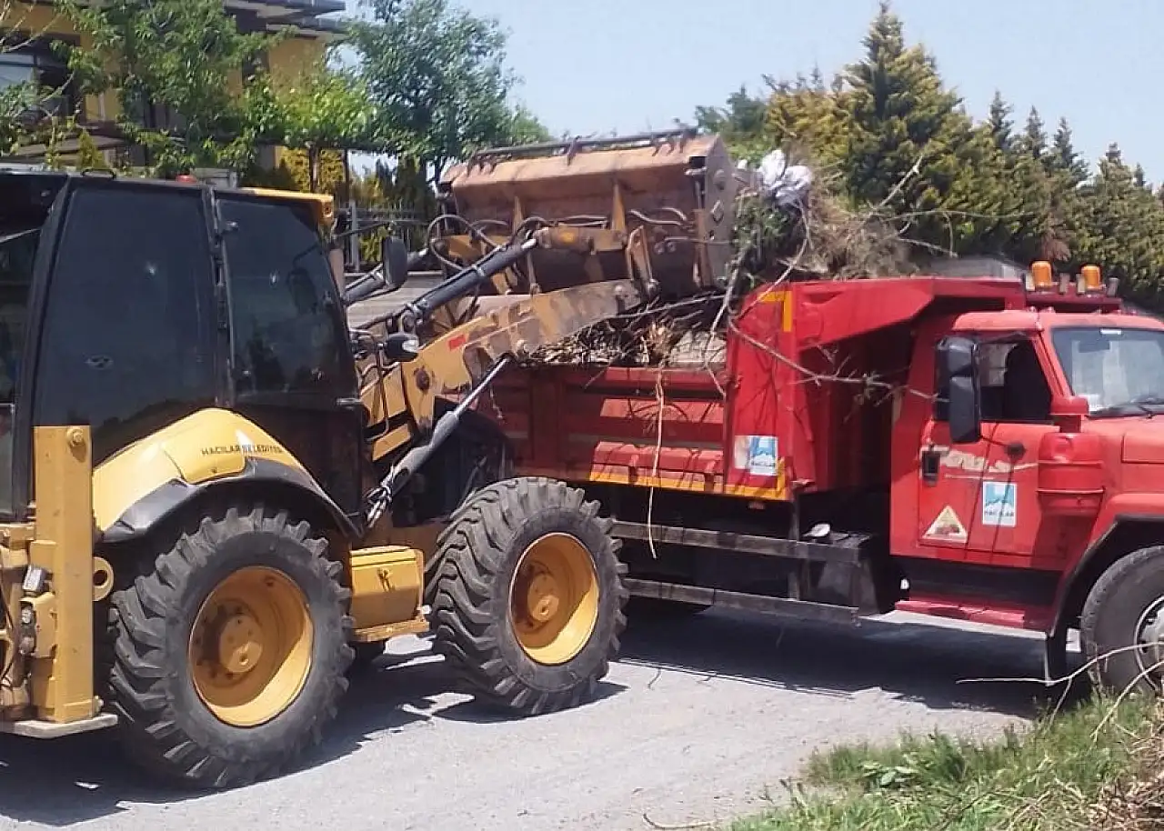 Özdoğan, bayram mesaisi yapan ekiplerle buluştu!