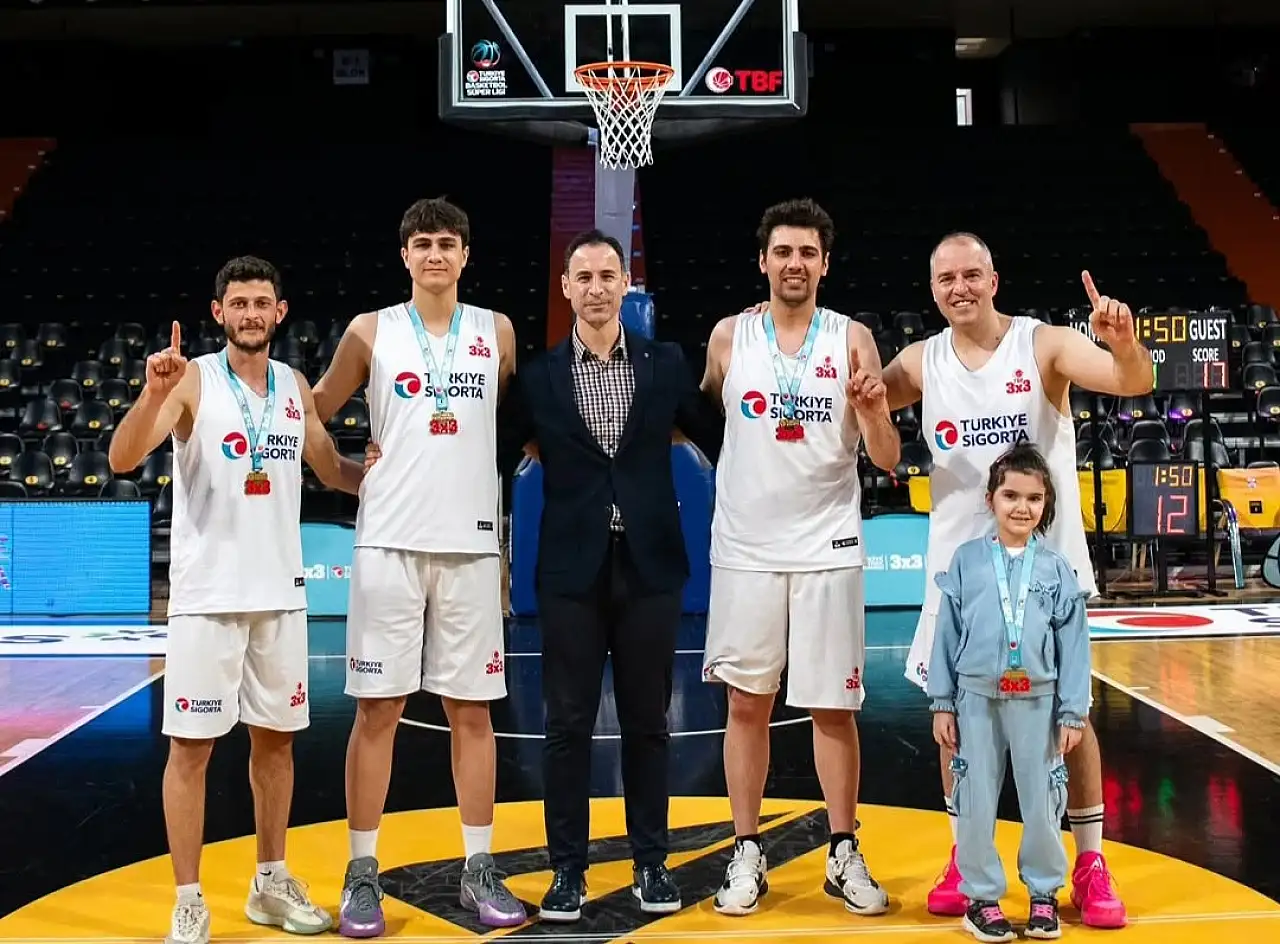 Kayseri ekibi Mersin'de şampiyon oldu!