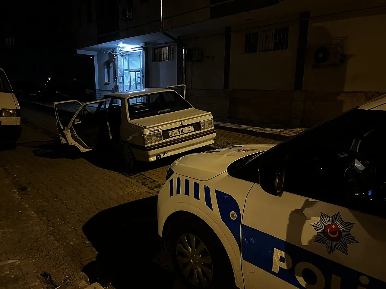 Park edecekti, kaldırıma çarpınca yakalandı