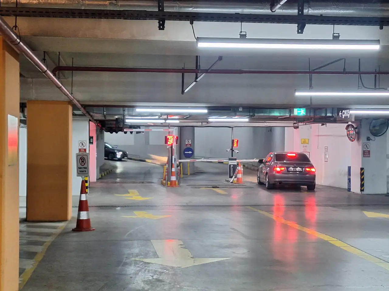 Kayseri ve Eskişehir arasında büyük fark! Ücretini ödemeyen aracıyla çıkamıyor