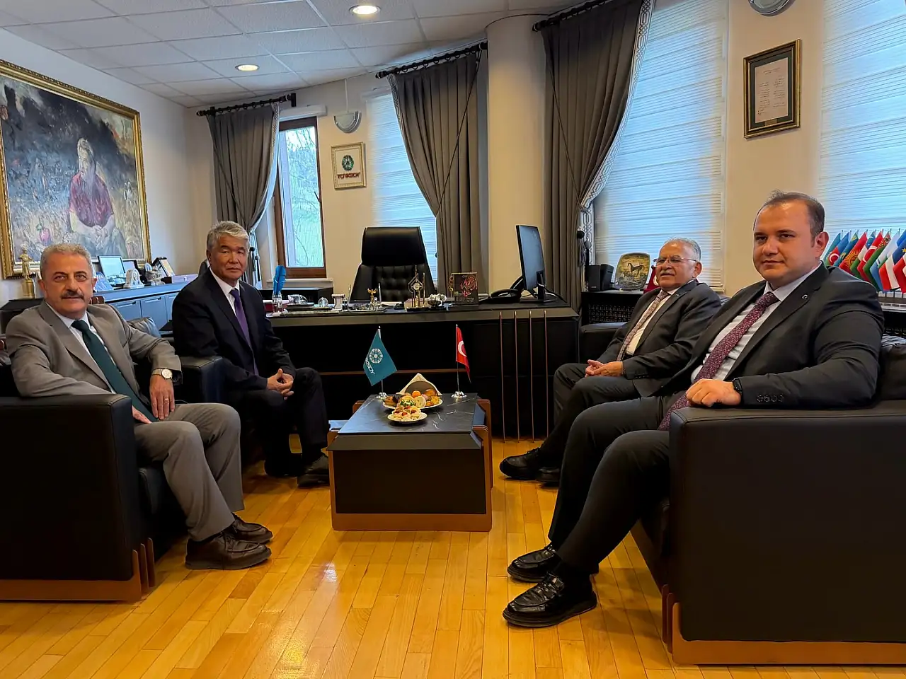 Başkan Büyükkılıç, Ankara'da Türksoy Heyeti ile bir araya geldi