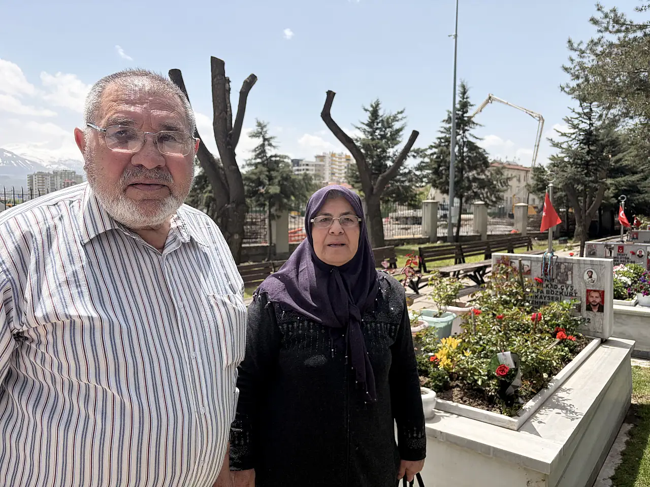 Kayseri'nin şehit anneleri oğullarının kabirlerini ziyaret etti