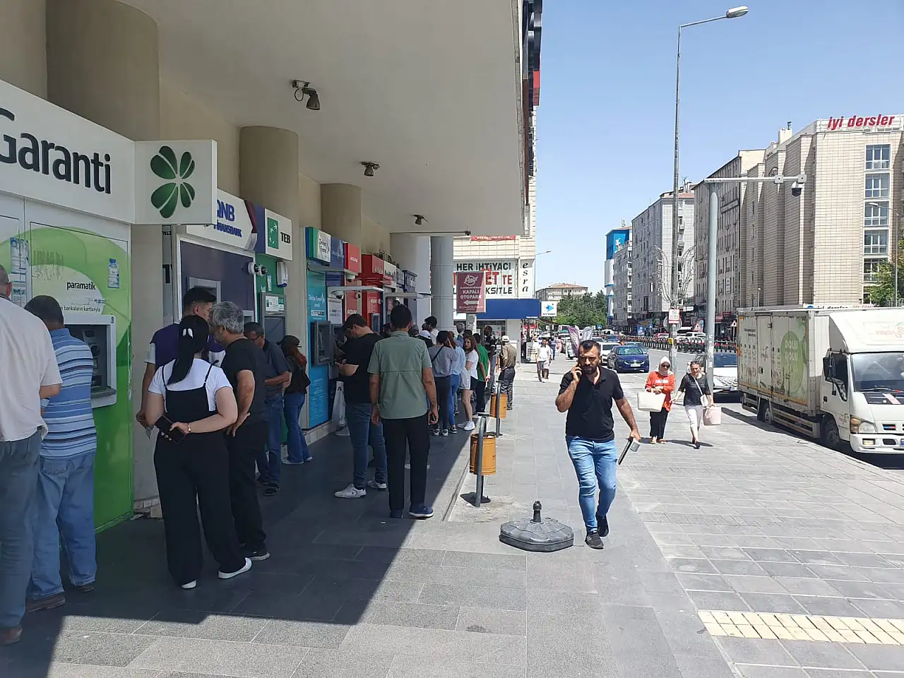 Para transferi yapacaklar için tarih 1 Haziran...