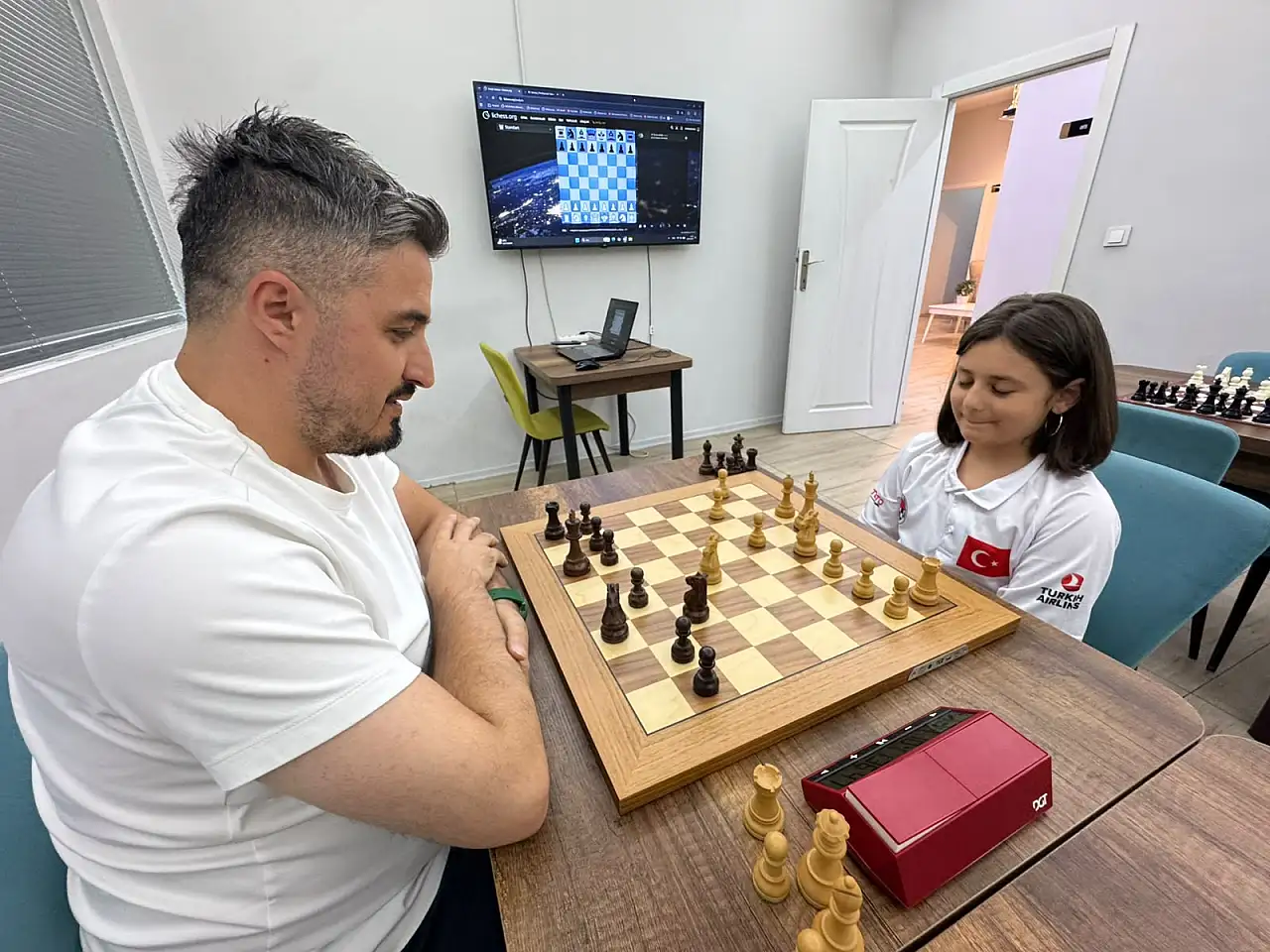 Kayseri'nin satranç dehası yeni zaferin peşinde! Hedef bu kez Avrupa zirvesi