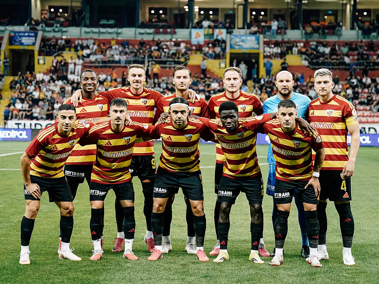 Kayserispor hata yapmadı zirveye kuruldu (4-0)