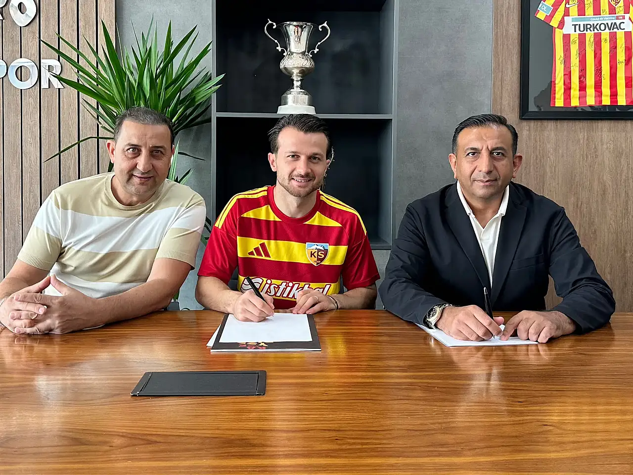 Şampiyonluk yaşayan isim Kayserispor'da