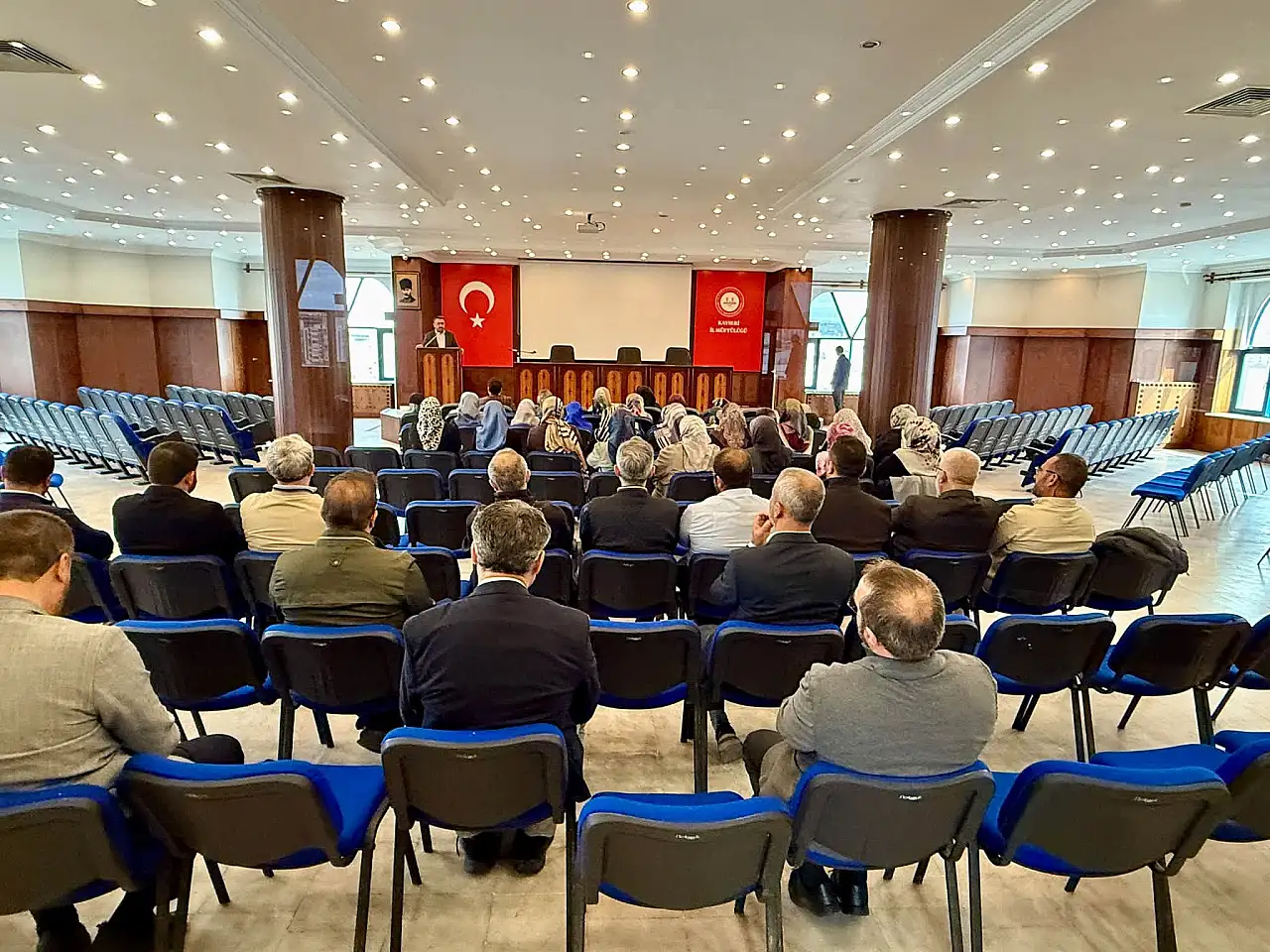 Kayseri'de Aile ve Dini Rehberlik toplantısı: İl Müftülüğünde kapsamlı istişare...