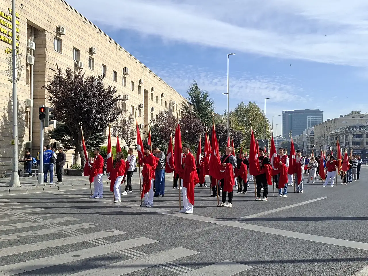 Kayseri'de öğrenci ve çalışanlara tatil müjdesi! Saat 13.00'te başlayacak