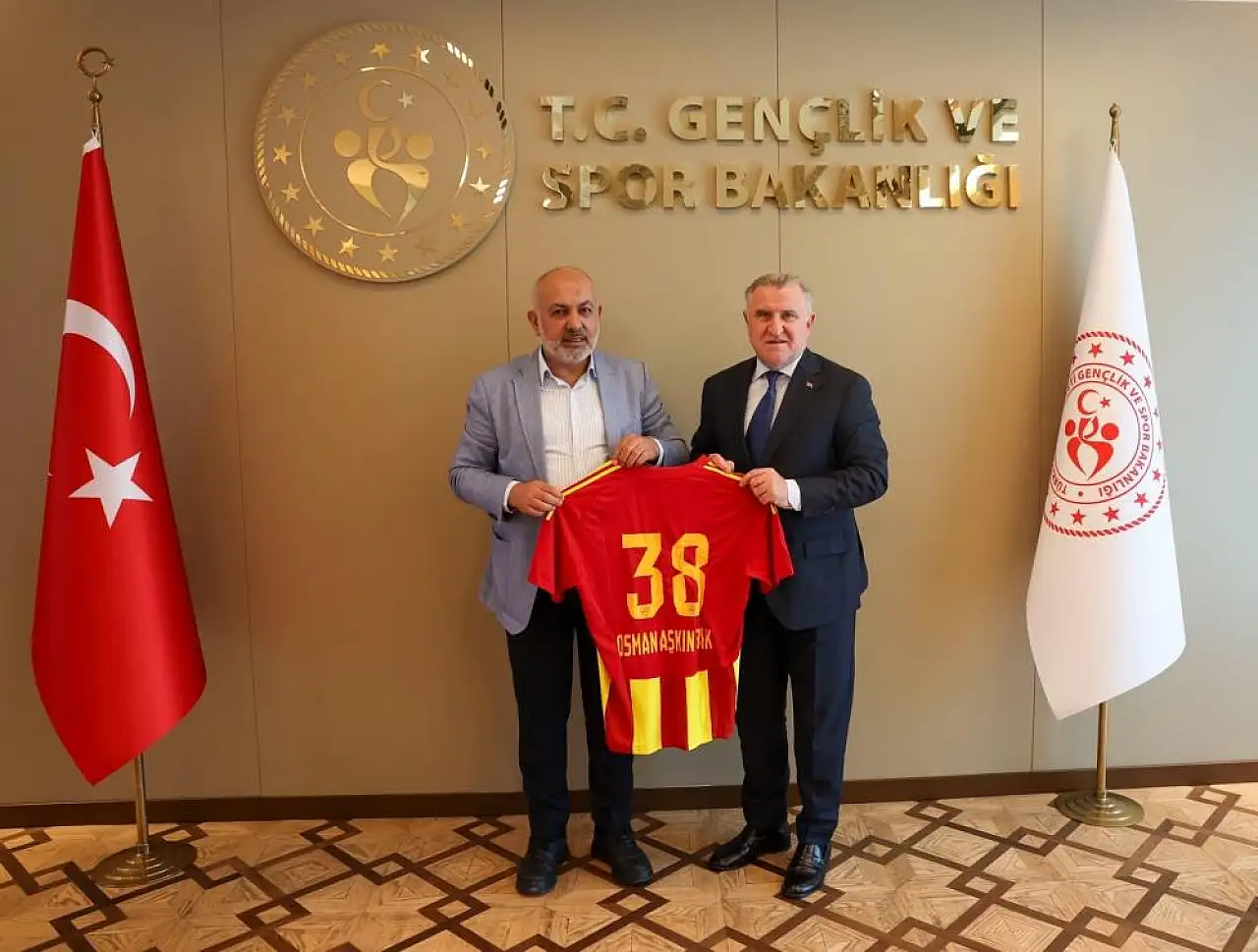 Kayserispor heyetinden Osman Aşkın Bak'a ziyaret