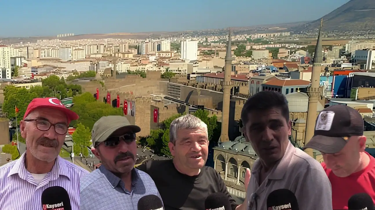 Kayserililere sorduk: Kayseri'nin en sevilen milletvekili Baki Ersoy oldu, siz ne düşünüyorsunuz?