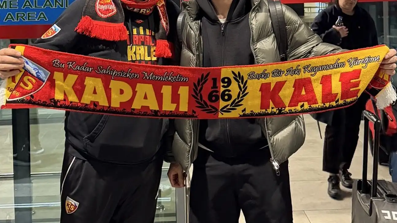 Kayserispor'un yeni transferi havaalanına indi! İşte ilk fotoğraf...