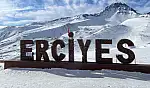 Erciyes'e kar yağdı: Kayak sezonu için ilk tarih geldi!