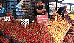 Kayseri'de hal ve pazar fiyatları arasındaki fark gözden kaçmadı, 100 TL'lik fark hangi üründe? İşte pazar fiyatları!