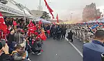 Kayseri Valisi'nin çağrısı karşılıksız kalmadı: Cumhuriyet Meydanı doldu taştı!