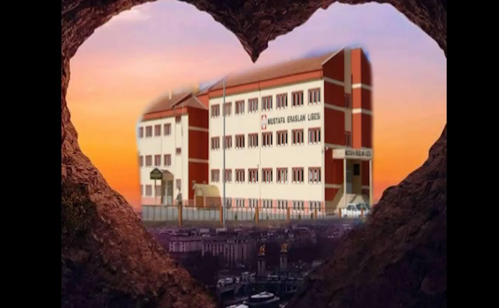 Mustafa Eraslan Anadolu Lisesi'nin bu halini gördünüz mü?