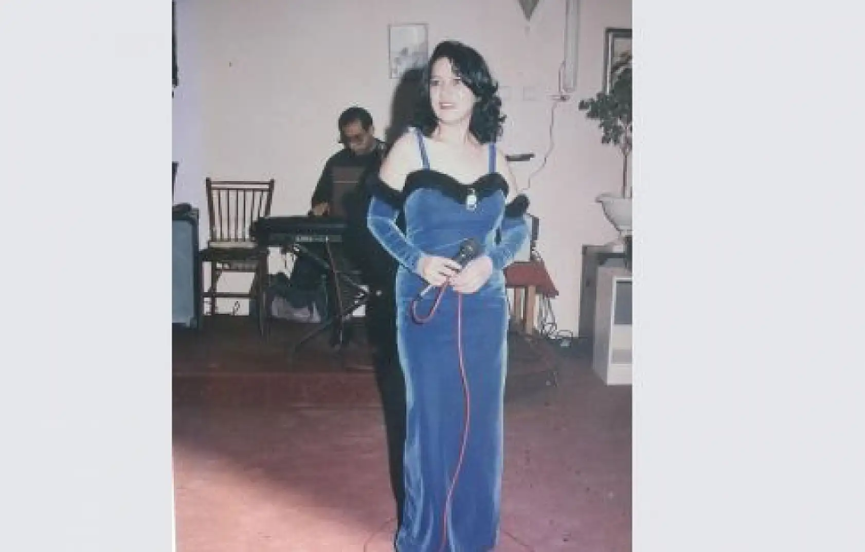 30 yıl önce gazinolarda şarkı söylüyordu – Şimdi Kayseri meydanında piyango bileti satıyor!