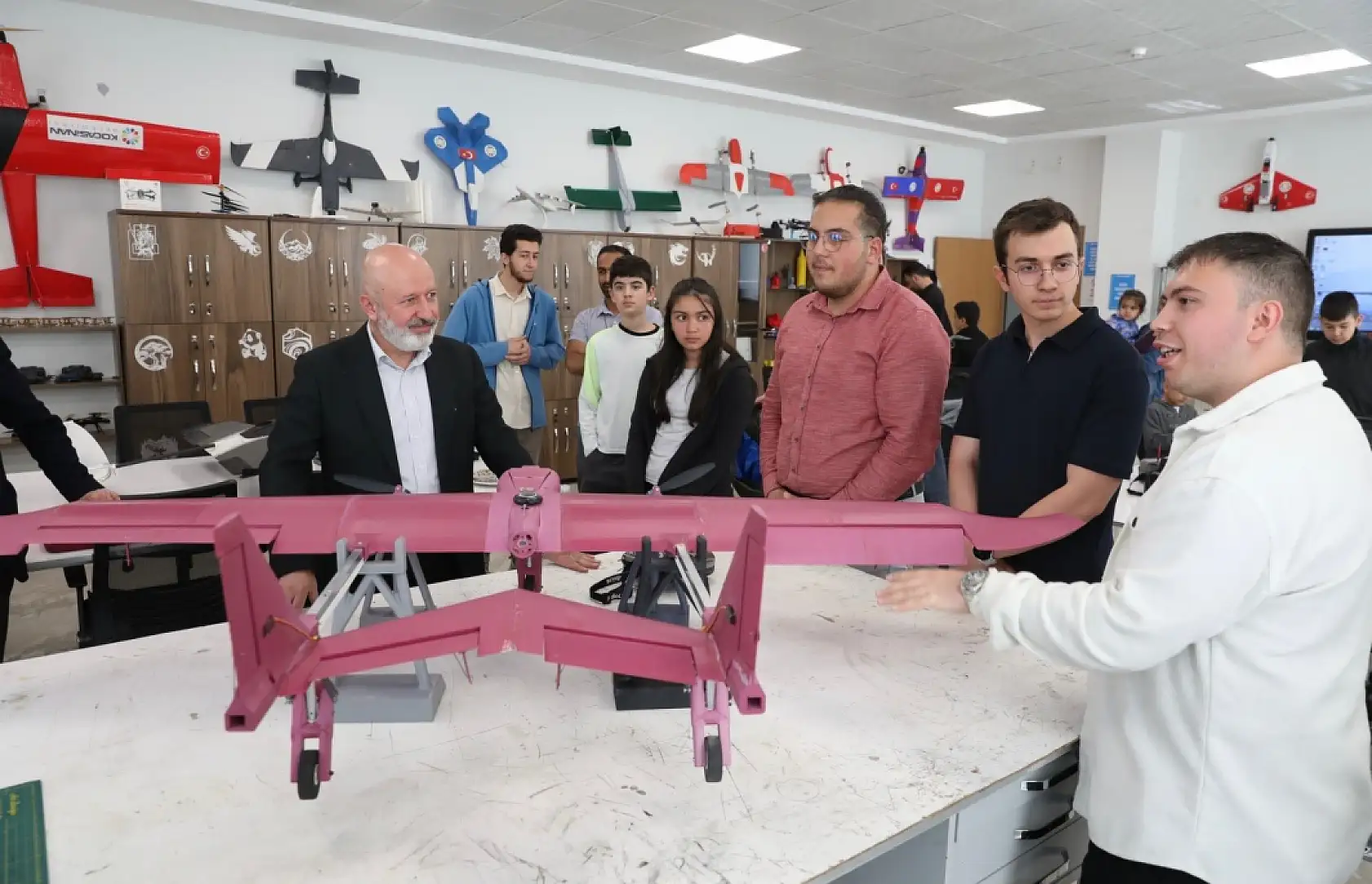 ''Gençlerimizin ürettiği her proje Türkiye'nin gücüne güç katacak''