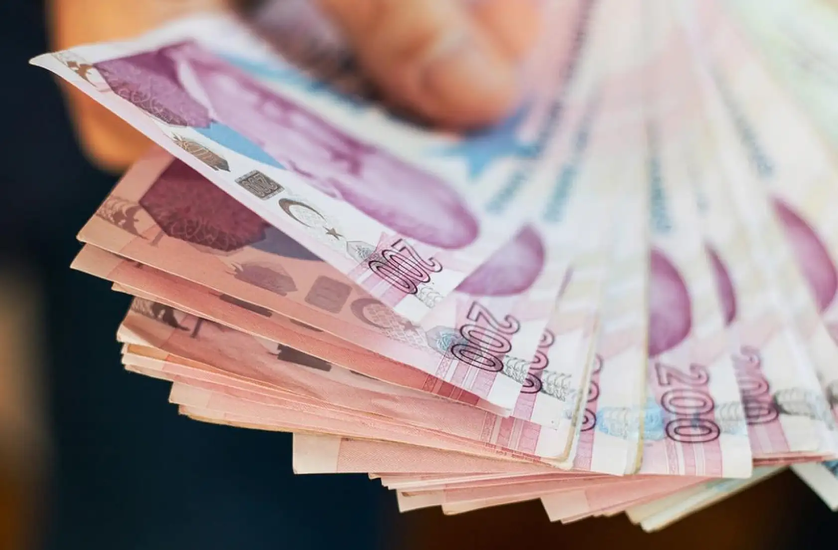 İlk toplantı saat 16:00'da: Asgari ücret bugün belli olur mu?