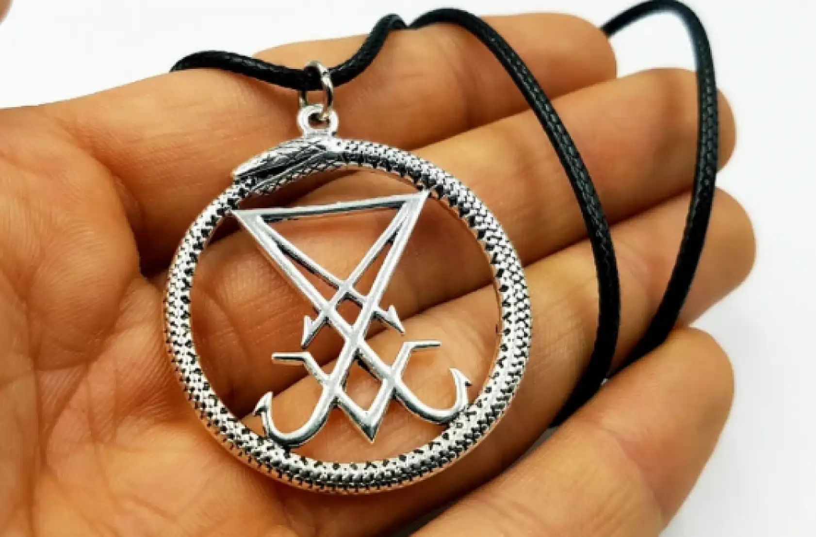 Lucifer mührü gündem oldu! Anlamı ne, ne demek?