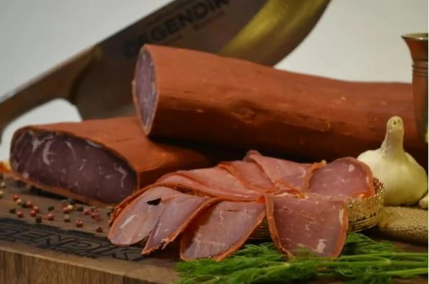 Bitmeyen rekabette Cumhurbaşkanı tarafını seçti: Kayseri pastırması mı, Kastamonu pastırması mı?