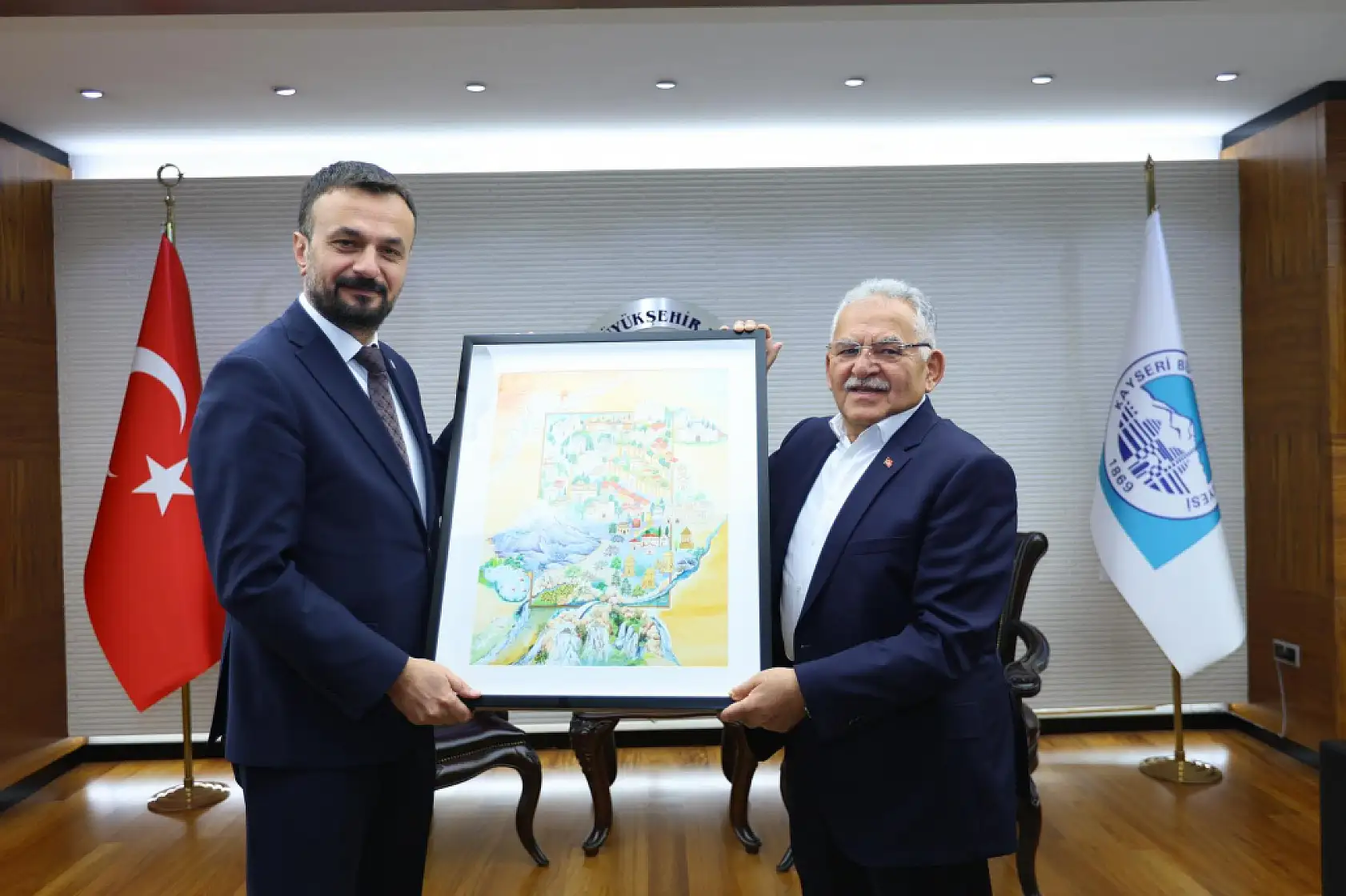 Başkan Büyükkılıç'ı kimler ziyaret etti? Yoğun ziyaretçi trafiği dikkat çekti!