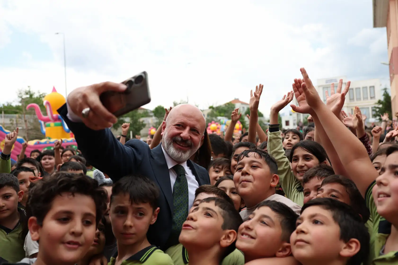 Kocasinan'da çocukların yüzleri gülüyor! İşte nedeni...