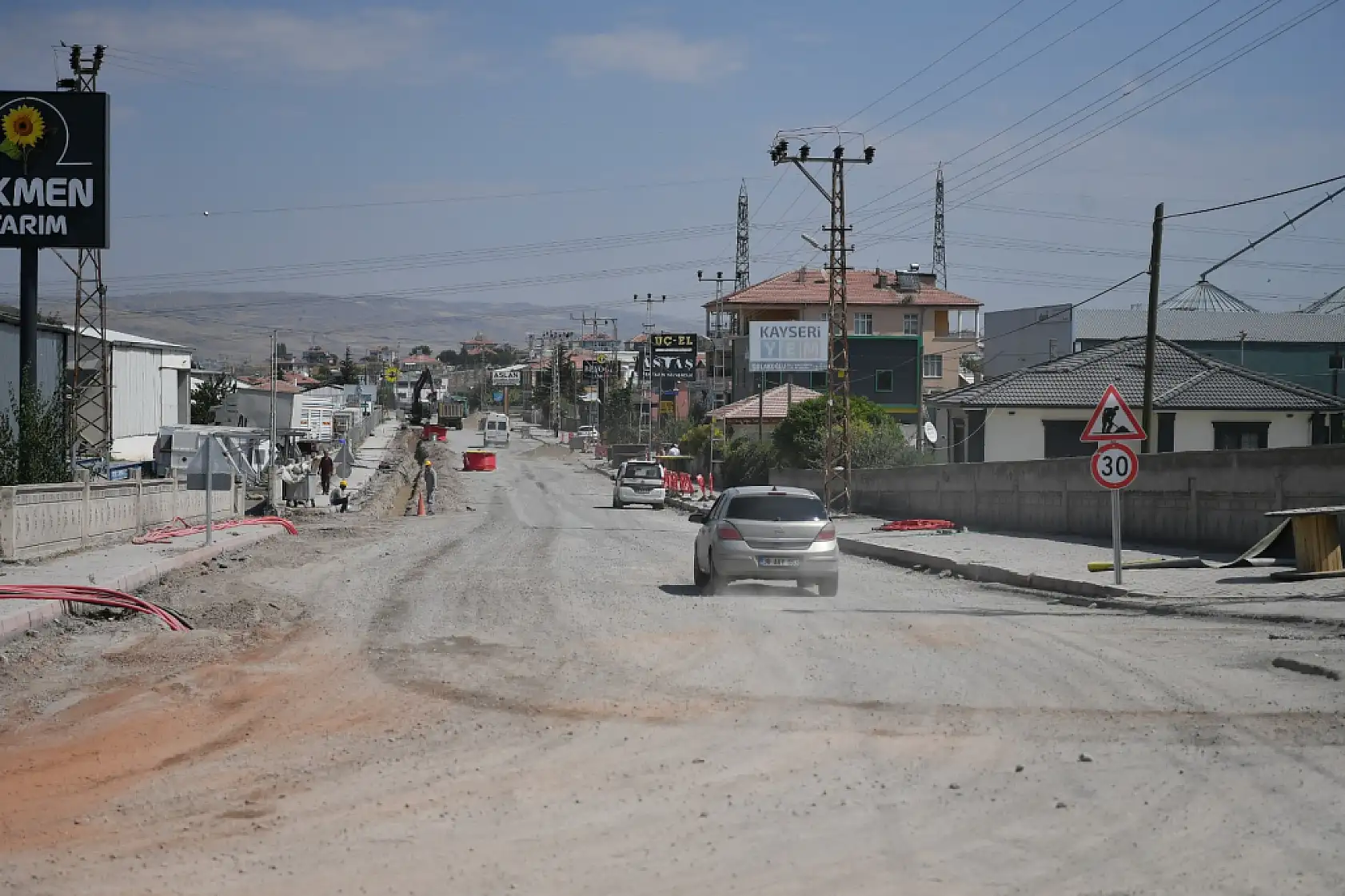 Kayseri'de kullanım ömrünü tamamlayan Buğdaylı-Kızık yolu sıfırdan yapılıyor