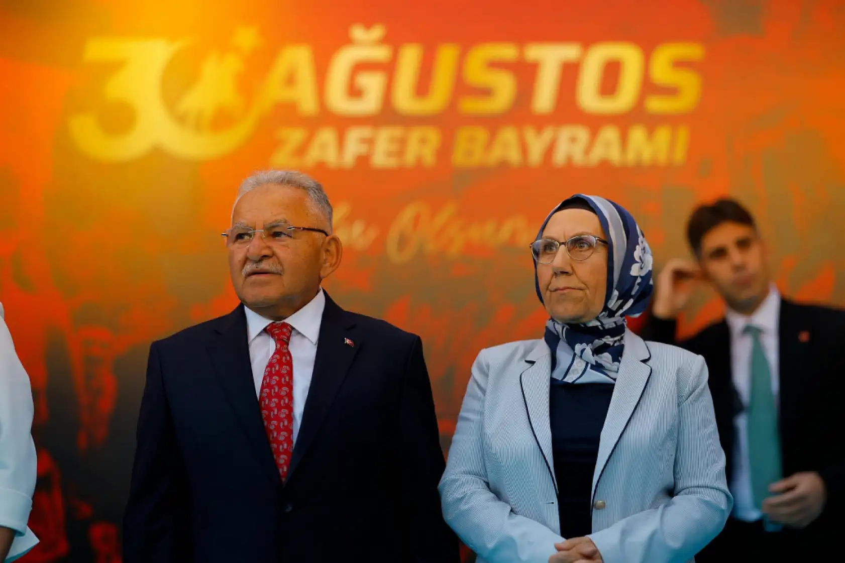 Büyükkılıç çifti 30 Ağustos coşkusuna eşlik etti!